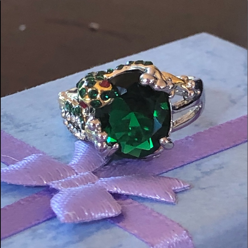 7.18 CT Gen* Tsavorite Chameleon/Lizard w/Gold Rin - Picture 2 of 8